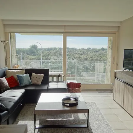 In With Terrace , Cleaning Included *