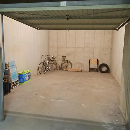 In With Terrace , Cleaning Included Apartment *